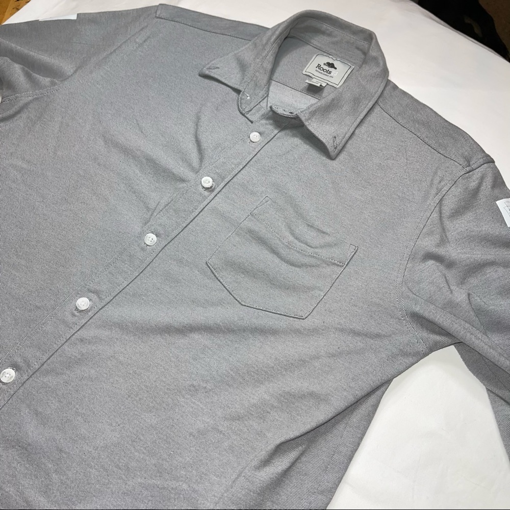 ✨HOST PICK✨ Roots Baywood Button Up - Picture 3 of 10